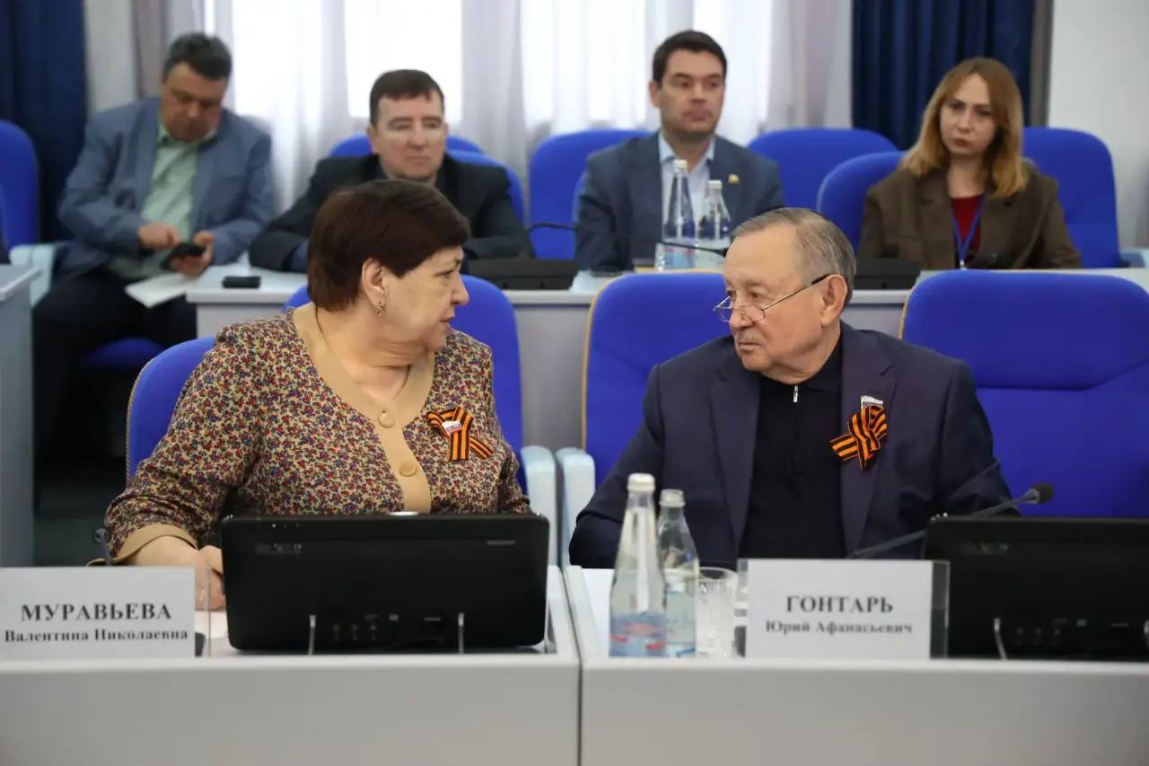 В краевой Думе отметили необходимость введения школьных оценок за поведение В краевой Думе отметили необходимость введения школьных оценок за поведение