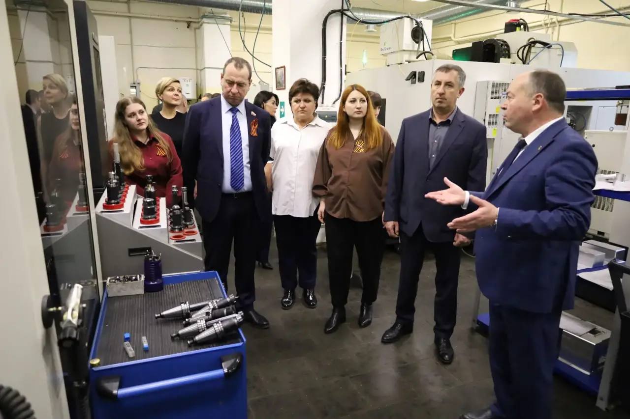 Реализацию инвестиционных проектов и повышение эффективности их сопровождения обсудили в Пятигорске Реализацию инвестиционных проектов и повышение эффективности их сопровождения обсудили в Пятигорске