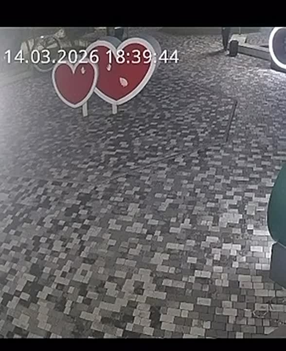 Подростки разбили арт-объект «сердце» в Железноводске