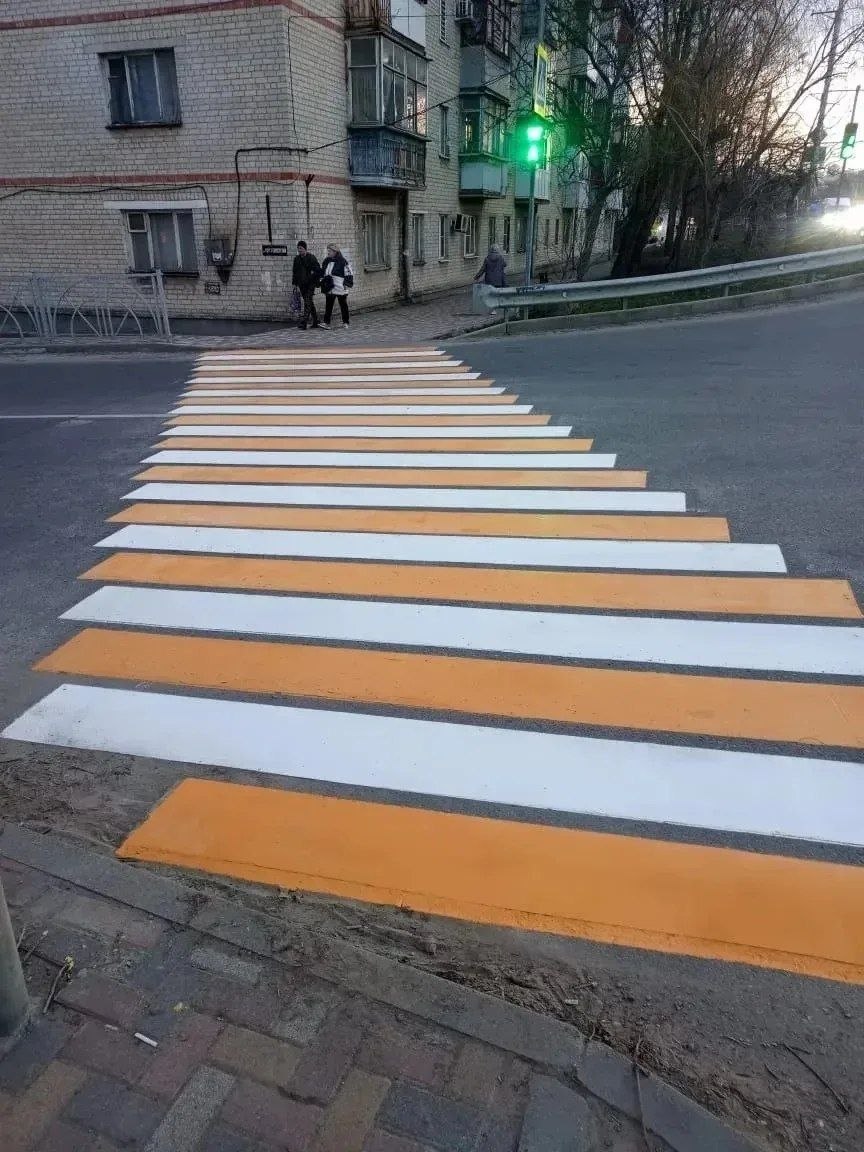 В Ставрополе обновляют дорожную разметку В Ставрополе обновляют дорожную разметку