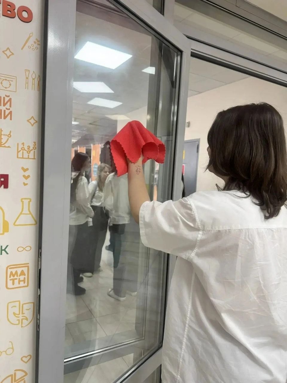 Свои первые деньги школьники Ставрополя могут заработать в ремонтных бригадах Свои первые деньги школьники Ставрополя могут заработать в ремонтных бригадах