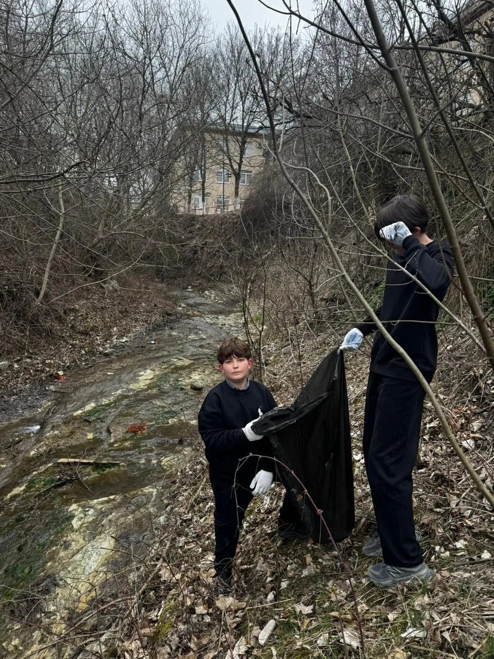 Под девизом «Весна идёт - весне дорогу!» ессентукские школьники МБОУ СОШ № 12 провели экологическую акцию Под девизом «Весна идёт - весне дорогу!» ессентукские школьники МБОУ СОШ № 12 провели экологическую акцию