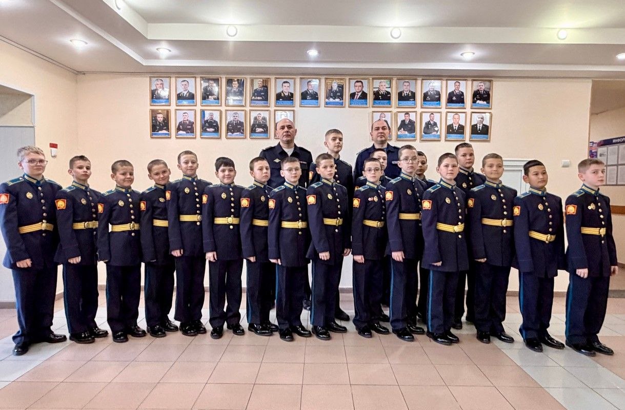 Юные кадеты из президентского кадетского училища побывали в гостях у сотрудников Госавтоинспекции Ставрополя Юные кадеты из президентского кадетского училища побывали в гостях у сотрудников Госавтоинспекции Ставрополя