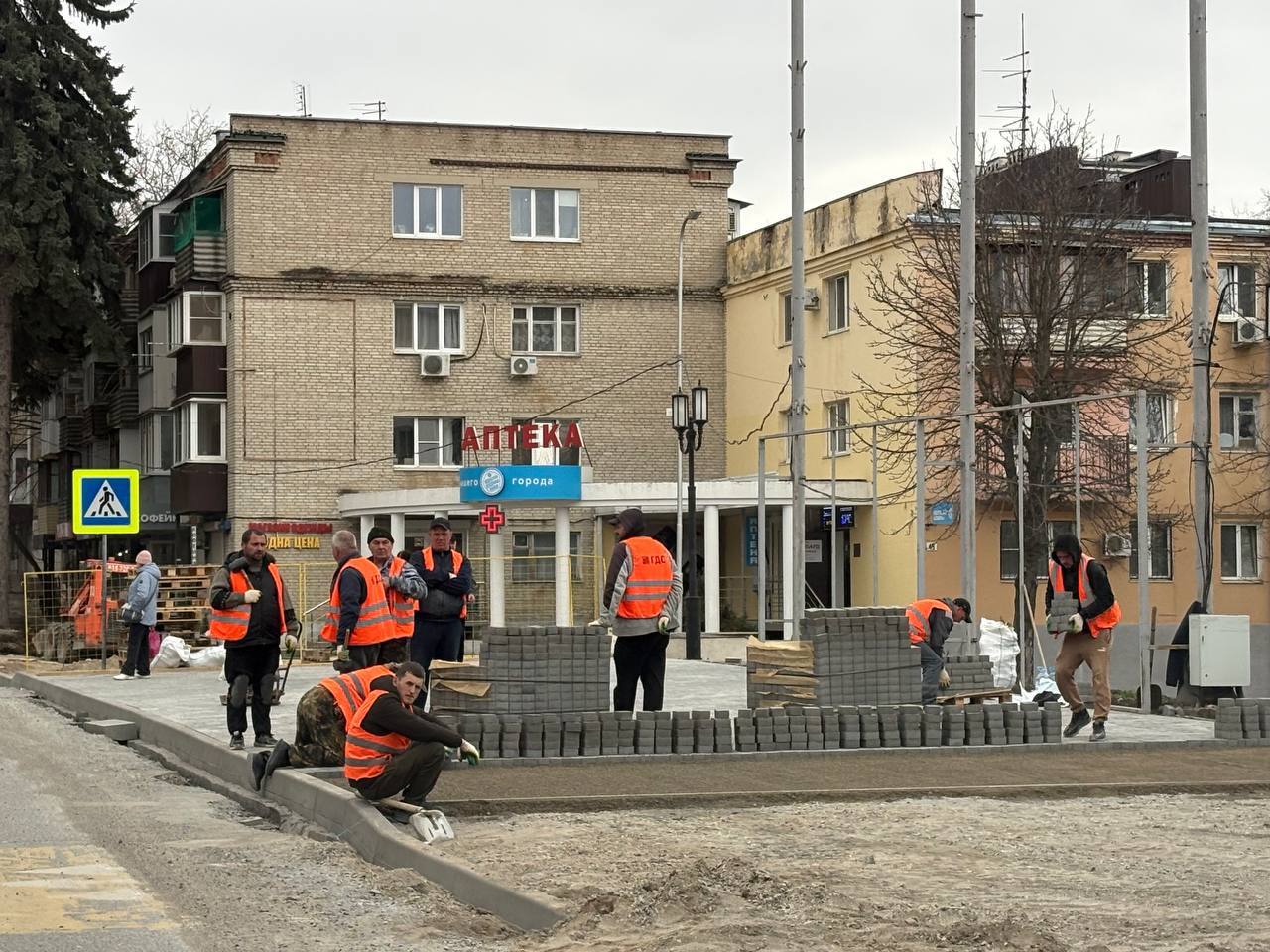 Дмитрий Ворошилов: В рамках национального проекта «Инфраструктура для жизни» идут работы по капитальному ремонту улиц Октябрьской, Козлова и Пастухова Дмитрий Ворошилов: В рамках национального проекта «Инфраструктура для жизни» идут работы по капитальному ремонту улиц Октябрьской, Козлова и Пастухова