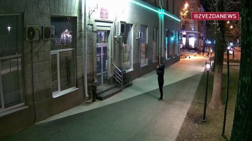 — Она сделана парнями, которые понимают толк в подрывах, не переживай