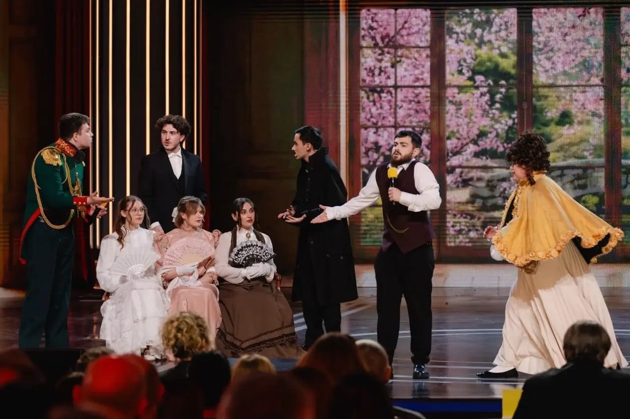 Юмористы из Ставрополя попали в четвертьфинал Высшей лиги КВН Юмористы из Ставрополя попали в четвертьфинал Высшей лиги КВН