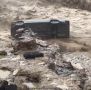 Водитель чудом спасся из машины, снесённой потоком воды в Дагестане