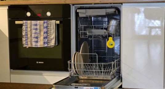 Как простая соль может вернуть блеск вашим стаканам