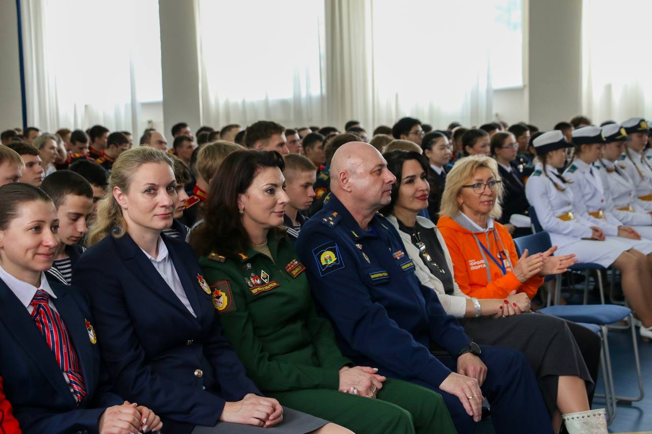 Министр физической культуры и спорта Ставропольского края Вероника Тайдакова приняла участие в церемонии награждения Всероссийской спартакиады среди общеобразовательных организаций Министерства обороны Российской Федерации Министр физической культуры и спорта Ставропольского края Вероника Тайдакова приняла участие в церемонии награждения Всероссийской спартакиады среди общеобразовательных организаций Министерства обороны Российской Федерации