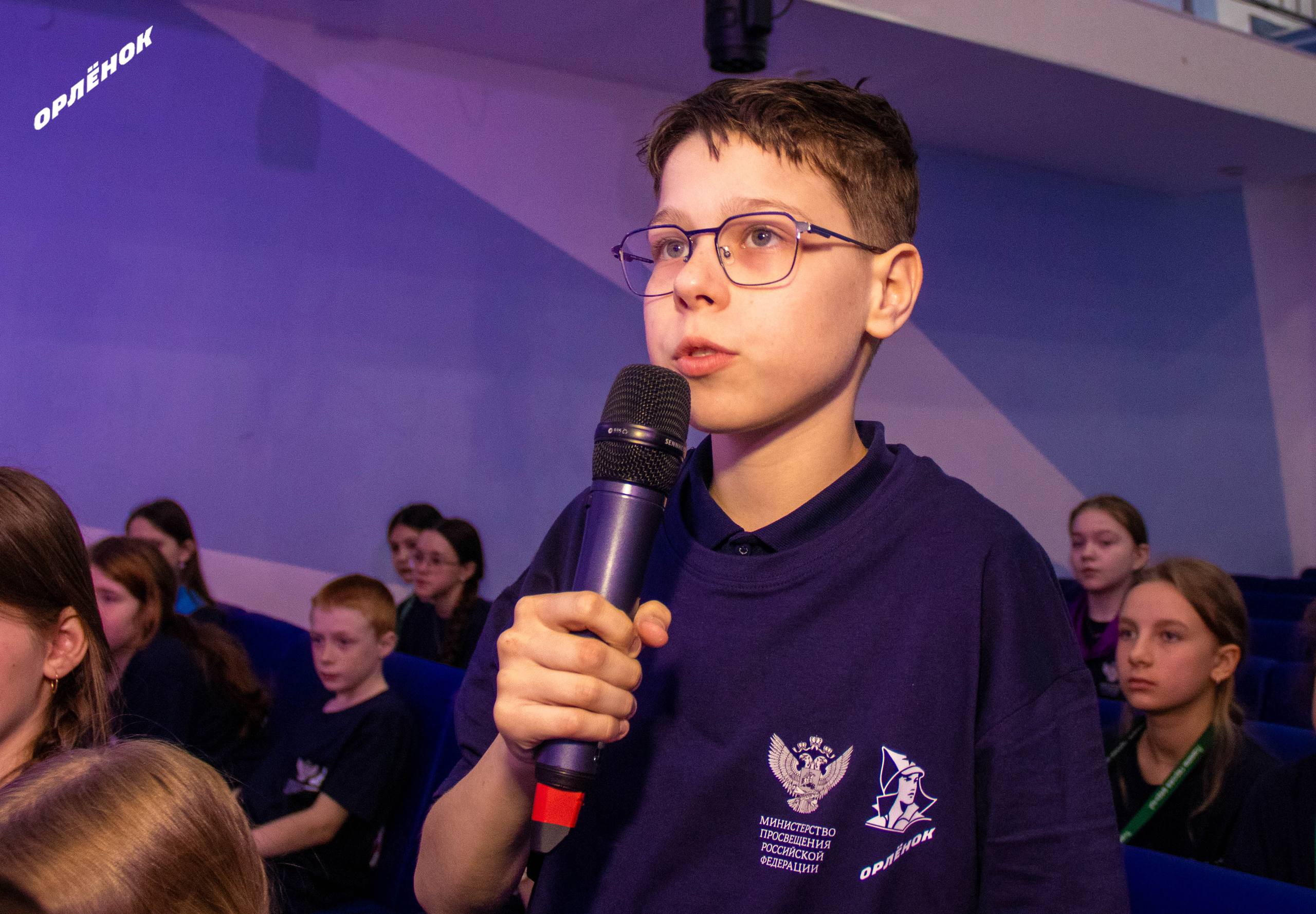 Урок мужества. Участники программы «Памяти героев верны!» встретились с ветераном спецназа, участником боевых действий на Донбассе и специальной военной операции, педагогом лицея № 20 г. Пятигорска и наставником юнармейцев... Урок мужества. Участники программы «Памяти героев верны!» встретились с ветераном спецназа, участником боевых действий на Донбассе и специальной военной операции, педагогом лицея № 20 г. Пятигорска и наставником юнармейцев...