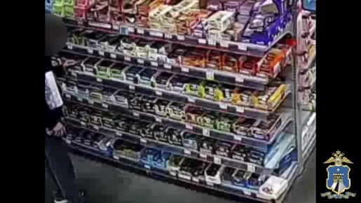 В Шпаковском округе 39-летний мужчина стал фигурантом уголовного дела, пытаясь похитить товар из магазина