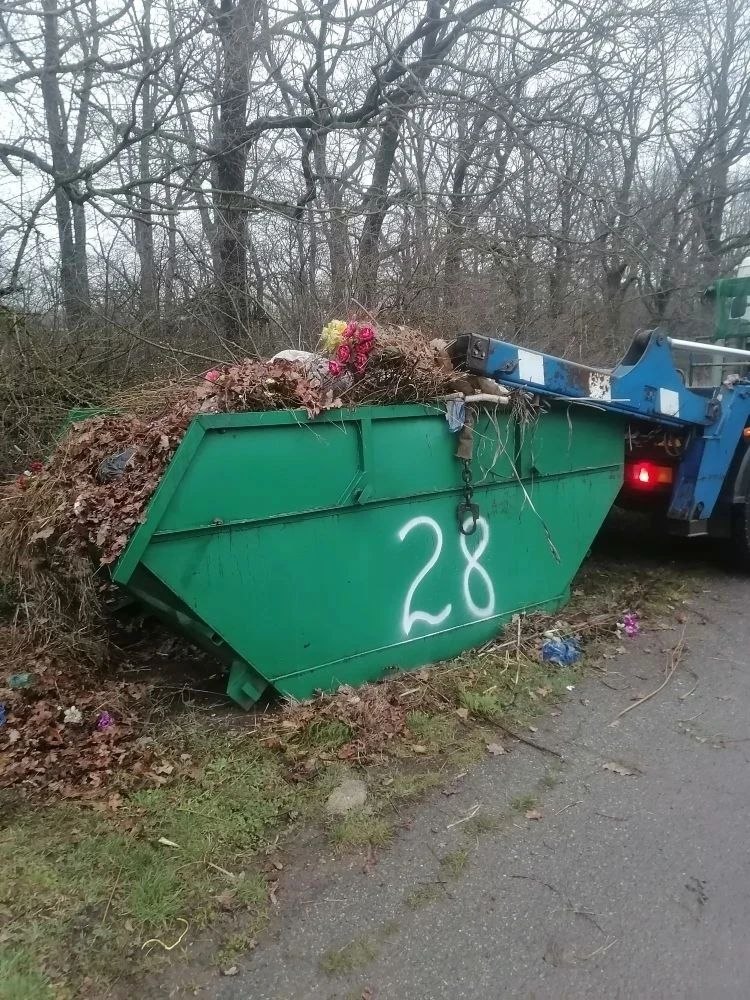 Иван Ульянченко: В преддверии главного православного праздника продолжаем готовить городские кладбища к Пасхе Иван Ульянченко: В преддверии главного православного праздника продолжаем готовить городские кладбища к Пасхе