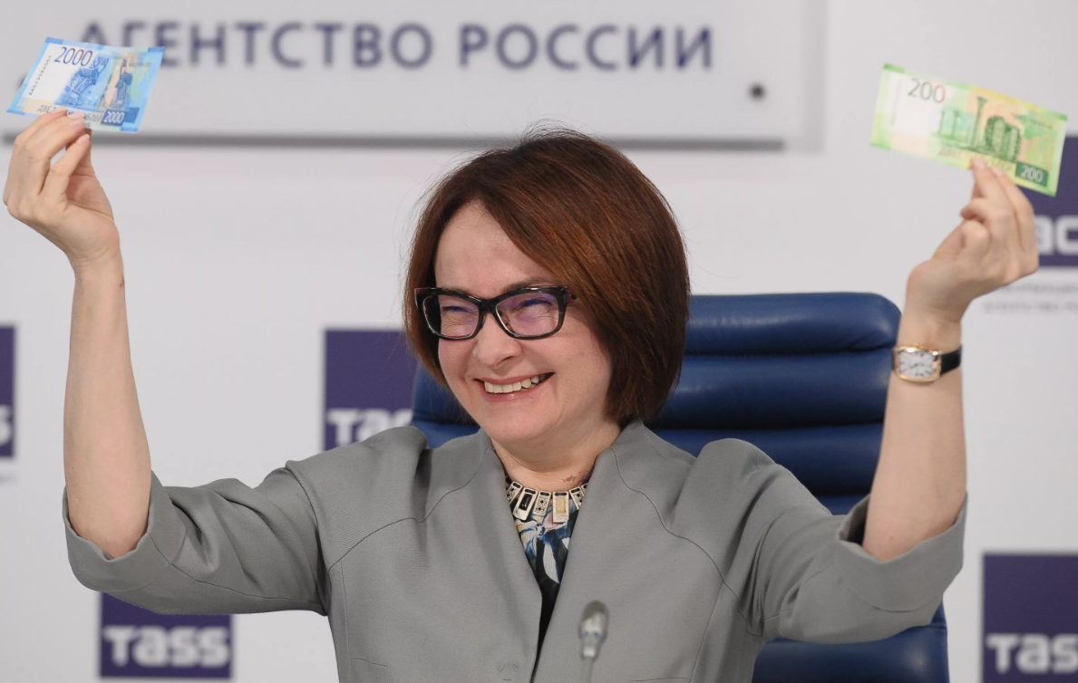 Долговая цепь: россияне снова начинают брать кредиты на фоне растущих проблем