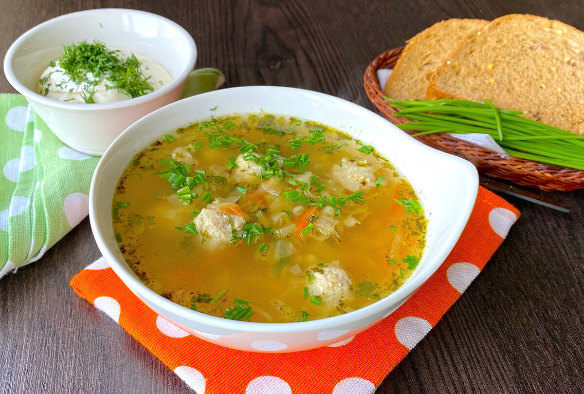 Невероятный рецепт кислых щей с фрикадельками и лесными грибами