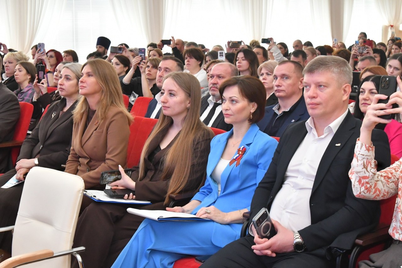 Ставропольские полицейские и представители Общественного совета при Главке приняли участие в краевом родительском форуме Ставропольские полицейские и представители Общественного совета при Главке приняли участие в краевом родительском форуме