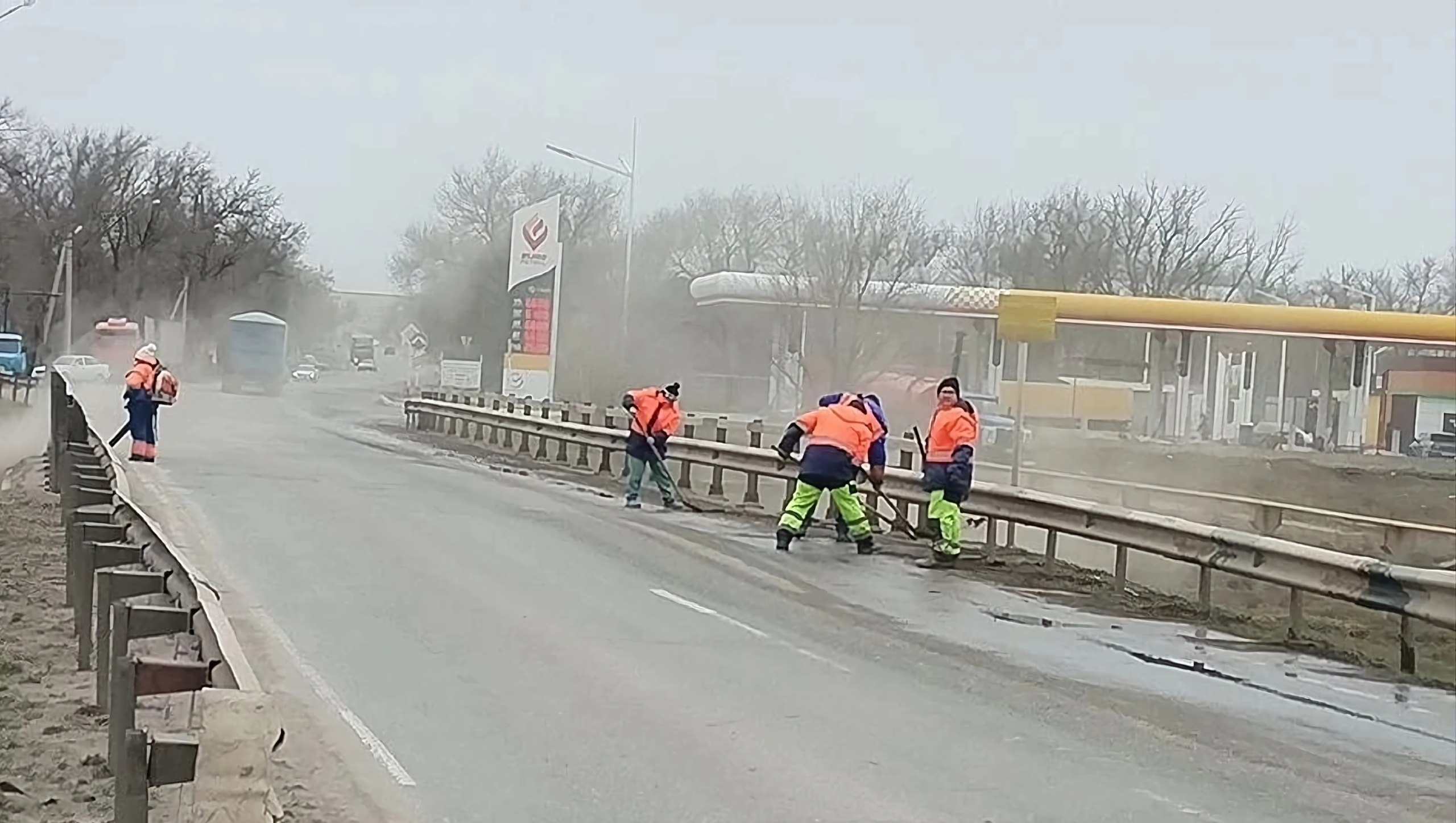 К ямочному ремонту дорог приступили на Ставрополье К ямочному ремонту дорог приступили на Ставрополье