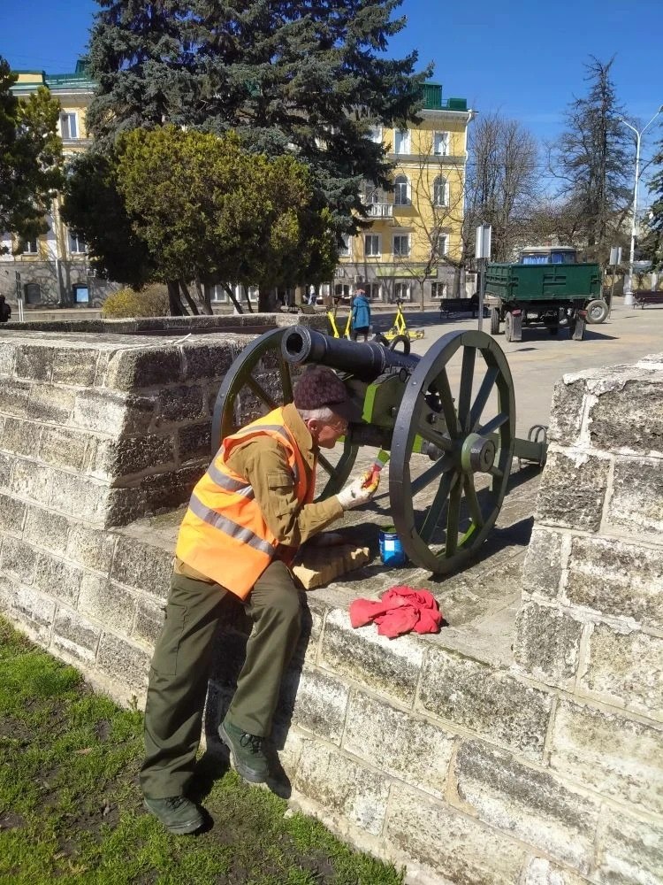 К 9 Мая в Ставрополе подготовят 700 захоронений фронтовиков и 60 объектов воинской славы К 9 Мая в Ставрополе подготовят 700 захоронений фронтовиков и 60 объектов воинской славы