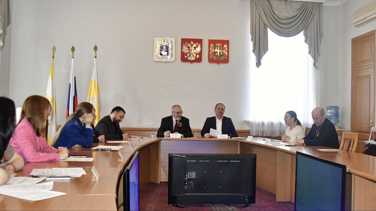 Игорь Фаталиев провел заседание контрольного комитета городского парламента