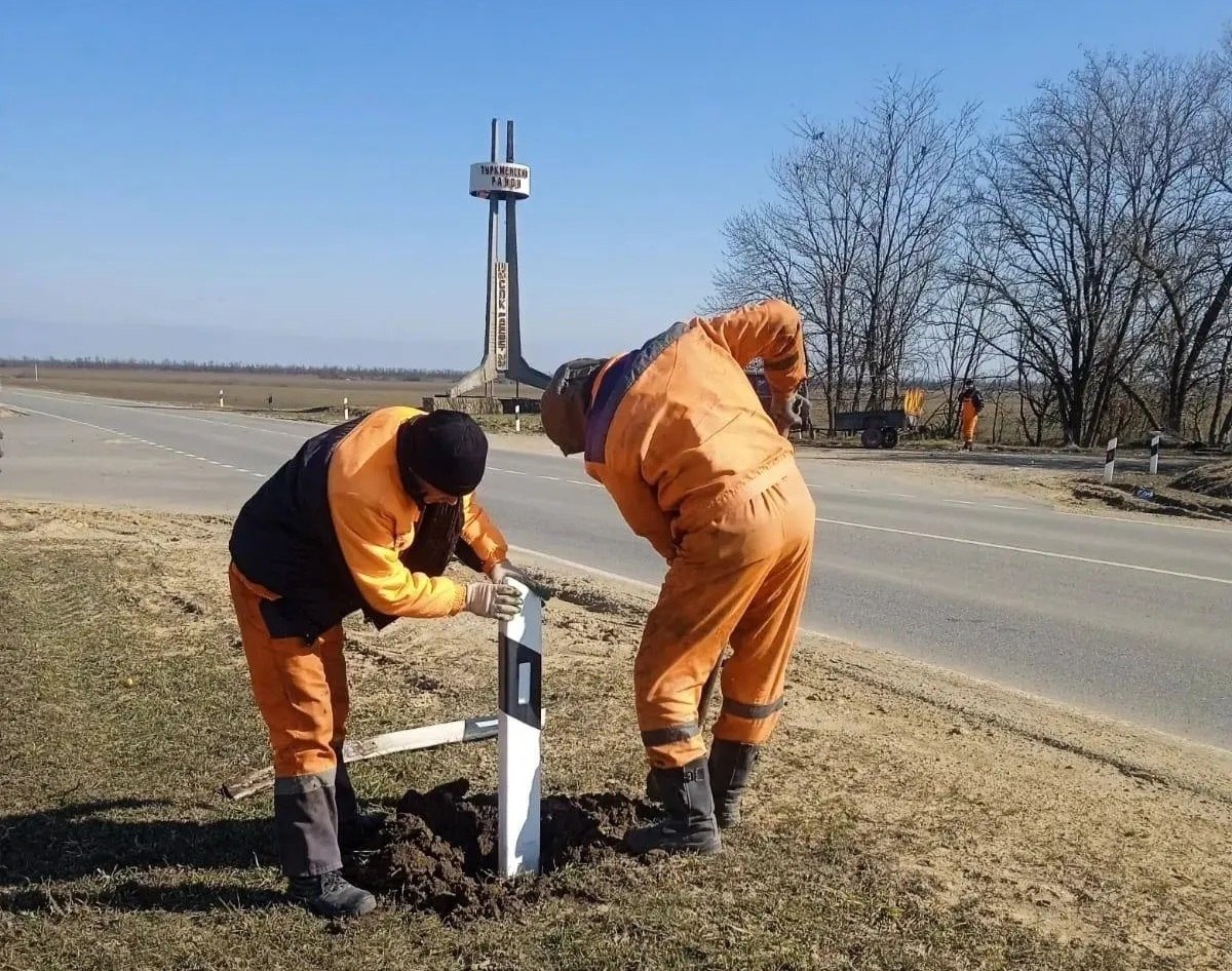 К ямочному ремонту дорог приступили на Ставрополье К ямочному ремонту дорог приступили на Ставрополье