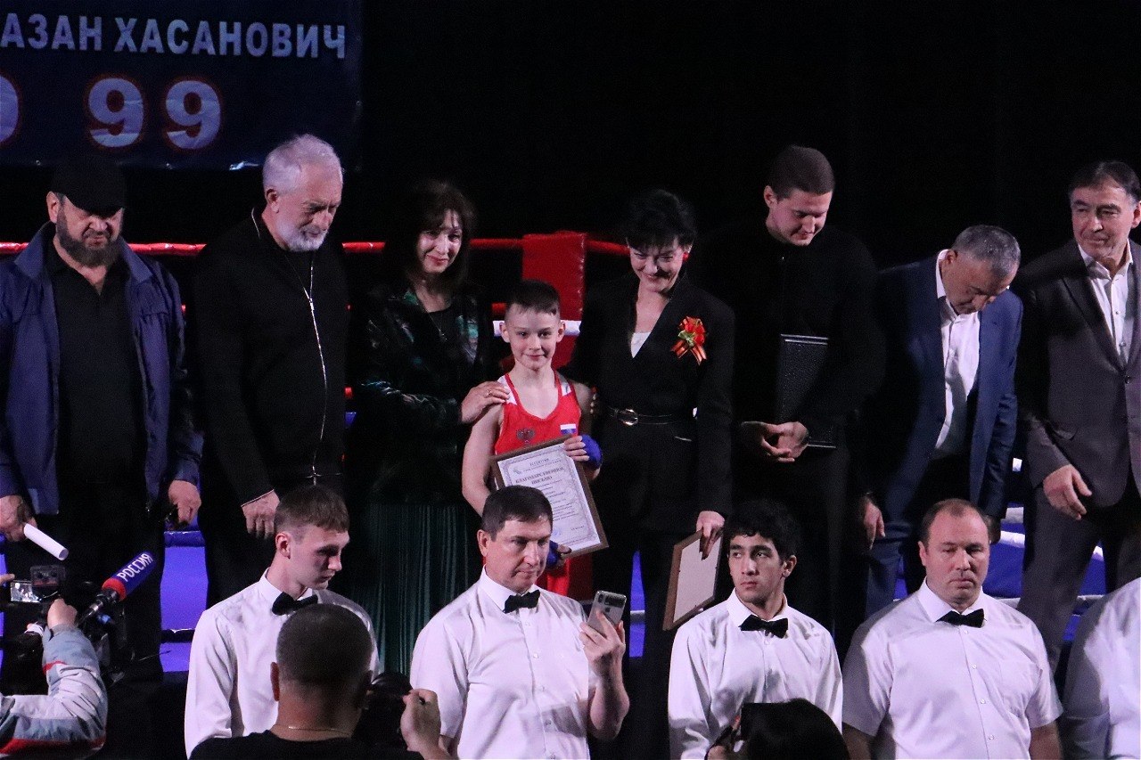 Шахматы + бокс = шахбокс!. В Ессентуках дали старт первому на Ставрополье Всероссийскому турниру «Кубок патриотов» - в память о полном кавалере Георгиевских крестов Джатдае Байрамукове Шахматы + бокс = шахбокс!. В Ессентуках дали старт первому на Ставрополье Всероссийскому турниру «Кубок патриотов» - в память о полном кавалере Георгиевских крестов Джатдае Байрамукове