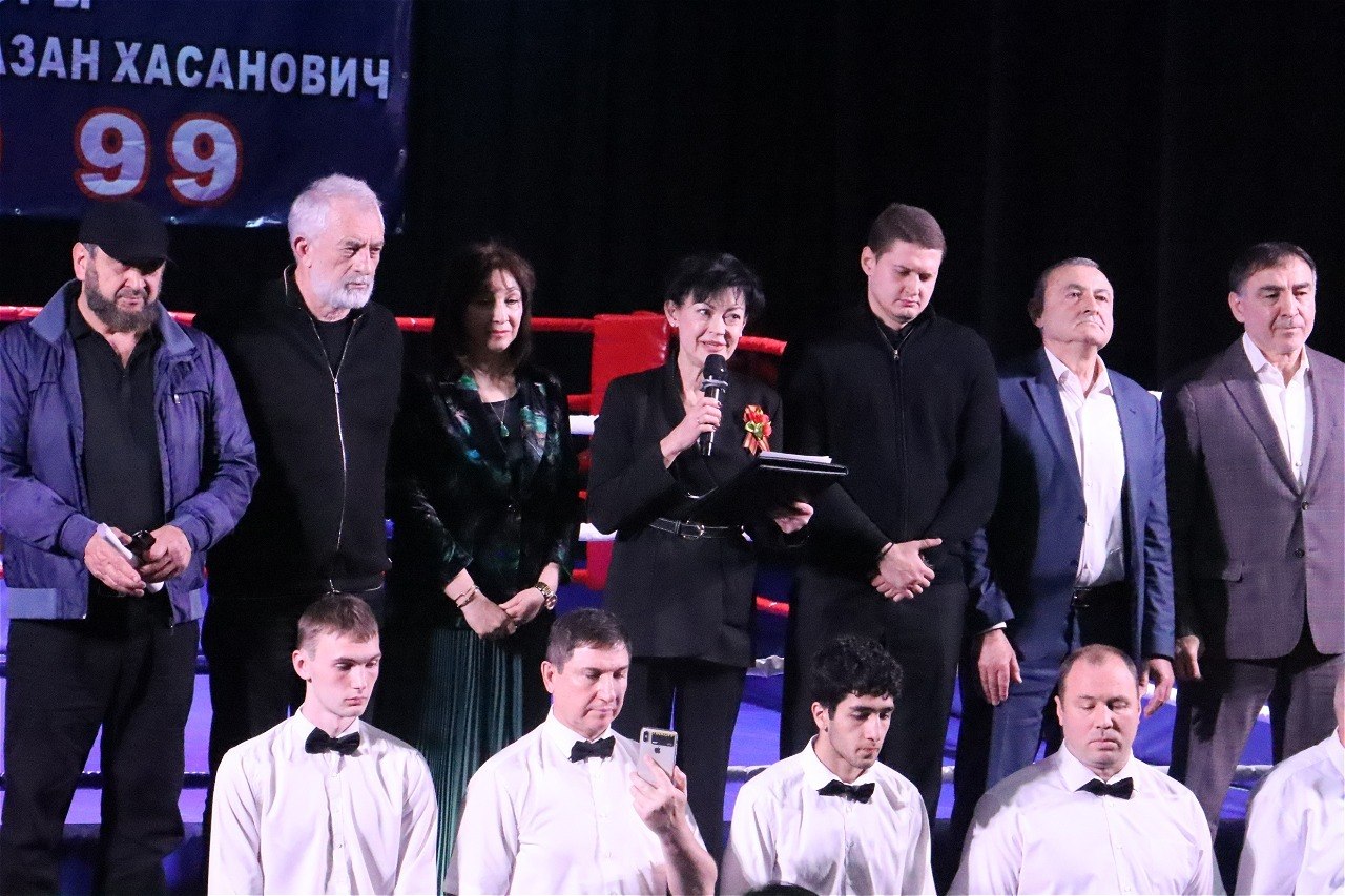 Шахматы + бокс = шахбокс!. В Ессентуках дали старт первому на Ставрополье Всероссийскому турниру «Кубок патриотов» - в память о полном кавалере Георгиевских крестов Джатдае Байрамукове Шахматы + бокс = шахбокс!. В Ессентуках дали старт первому на Ставрополье Всероссийскому турниру «Кубок патриотов» - в память о полном кавалере Георгиевских крестов Джатдае Байрамукове