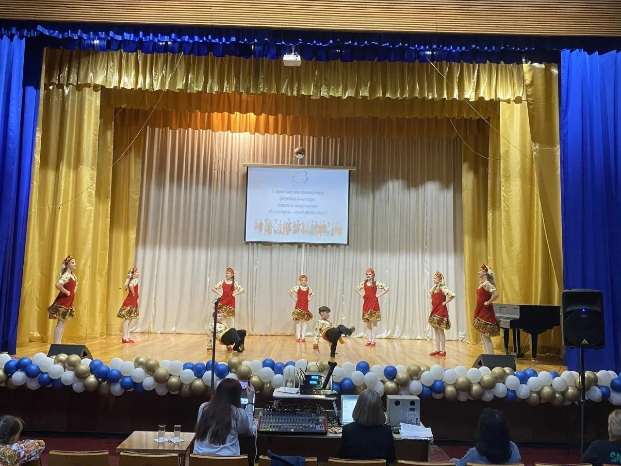 Волшебство творчества ожило на сцене ессентукского «Центра развития творчества детей и юношества»: здесь прошёл I многожанровый фестивальконкурс «Ессентуки - город талантов» Волшебство творчества ожило на сцене ессентукского «Центра развития творчества детей и юношества»: здесь прошёл I многожанровый фестивальконкурс «Ессентуки - город талантов»