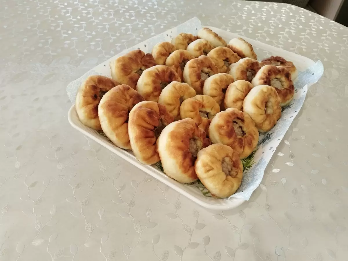 Как приготовить вкусные беляши с мясом: пошаговый рецепт