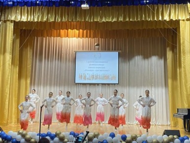 Волшебство творчества ожило на сцене ессентукского «Центра развития творчества детей и юношества»: здесь прошёл I многожанровый фестивальконкурс «Ессентуки - город талантов»