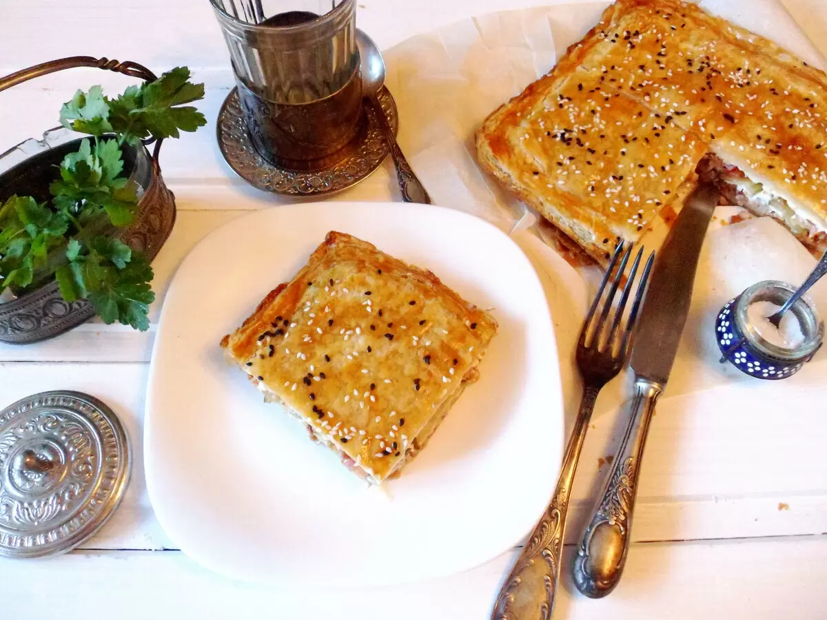 Пирог в стиле чизбургера: идеальная альтернатива фастфуду для семьи