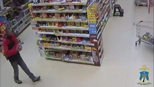 В Шпаковском округе окончено расследование уголовного дела о кражах красной икры из сетевого магазина