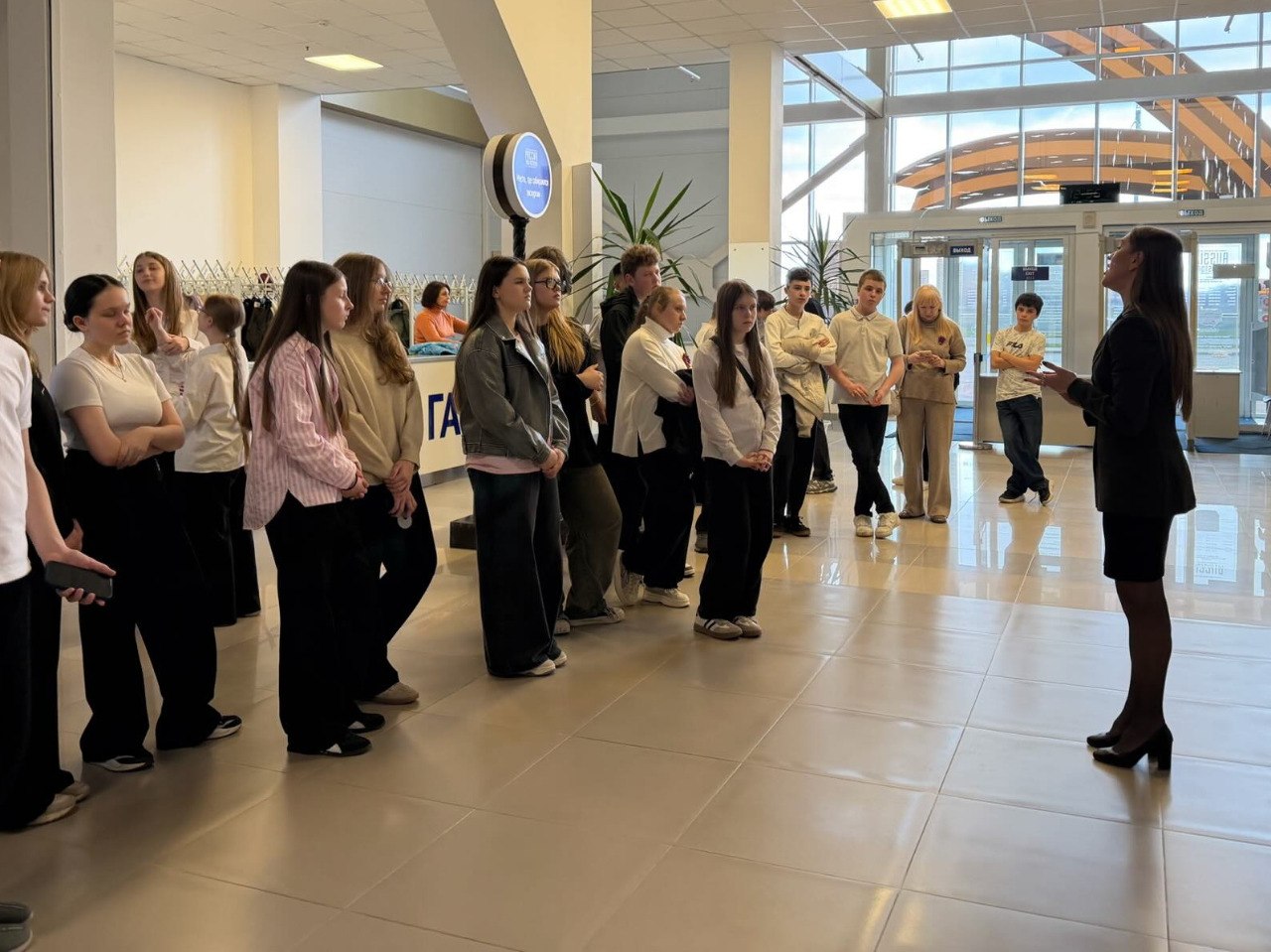 В Ставрополе полицейские и представители Общественного совета провели для школьников урок безопасности в Историческом парке «Россия – Моя История» В Ставрополе полицейские и представители Общественного совета провели для школьников урок безопасности в Историческом парке «Россия – Моя История»