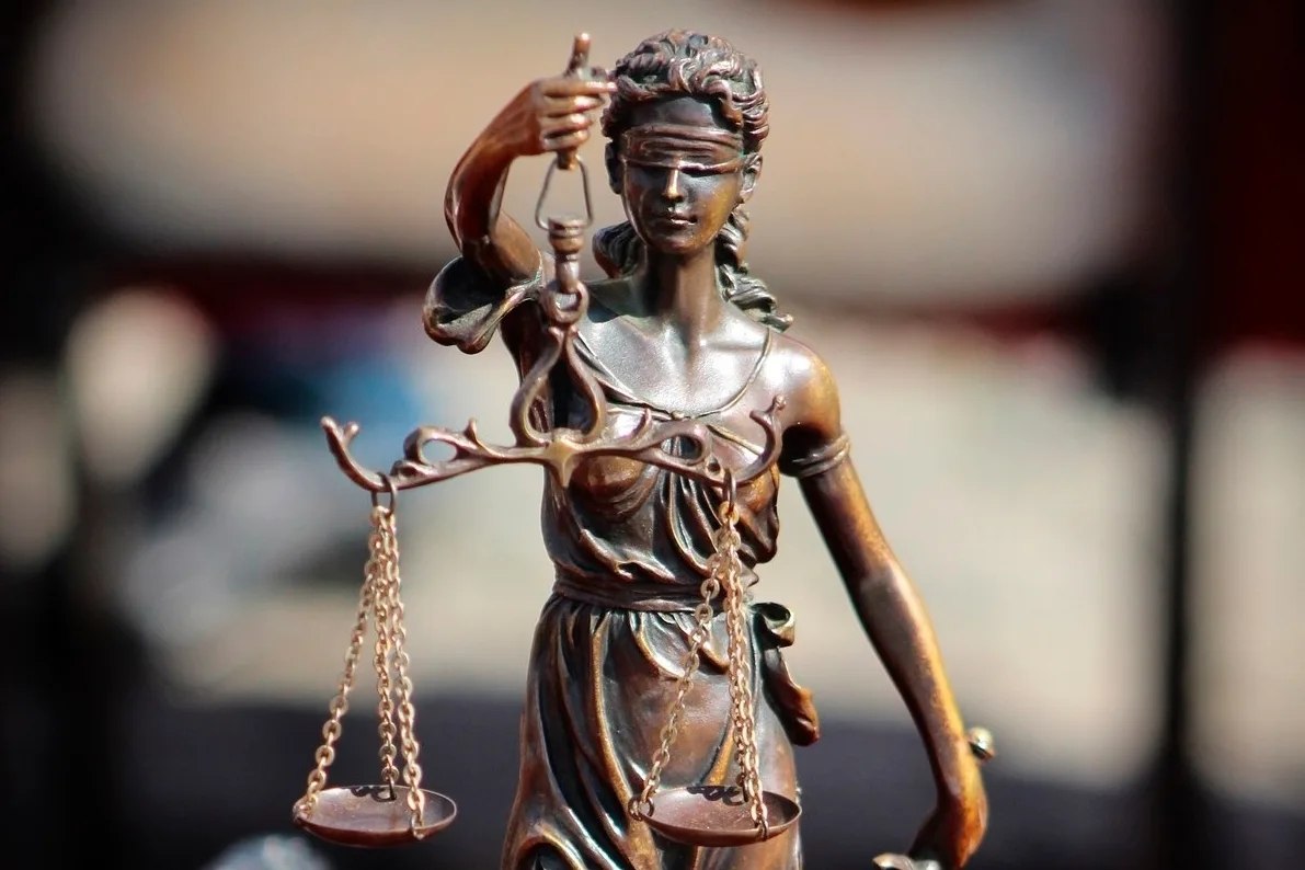 В Ипатовском округе завершено расследование уголовного дела по факту незаконной выдачи рецептов на препараты, содержащие психотропные вещества