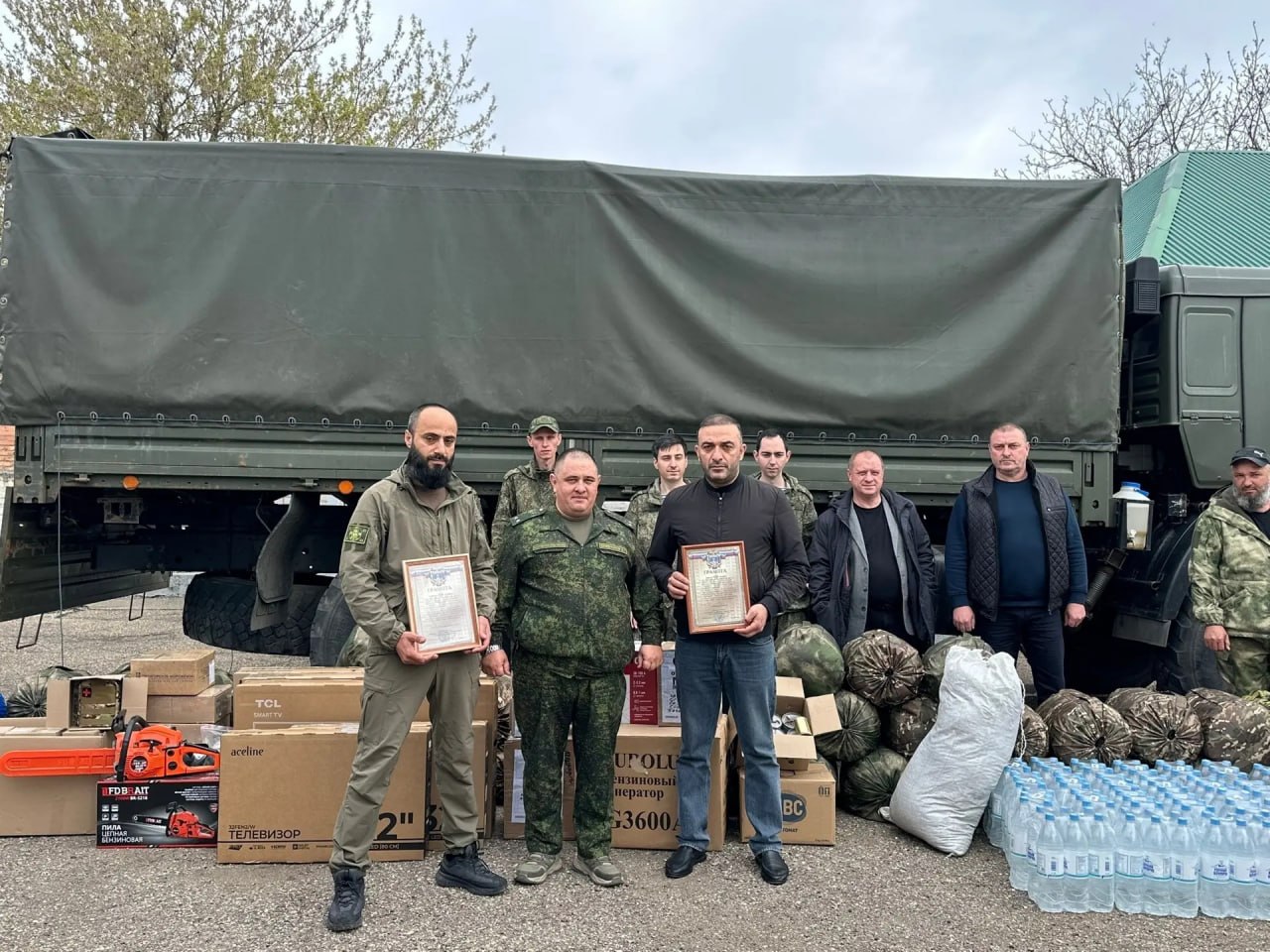 Гуманитарный конвой отправили на передовую волонтёры из Советского округа