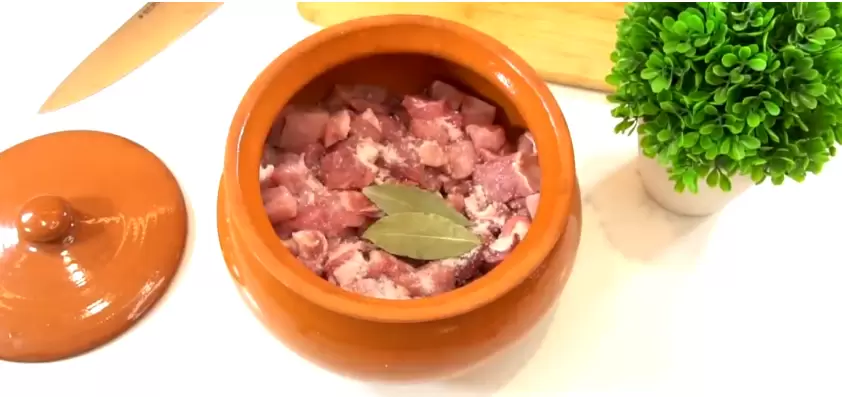 Нежное мясо по-русски: семейный рецепт, который покорит любого