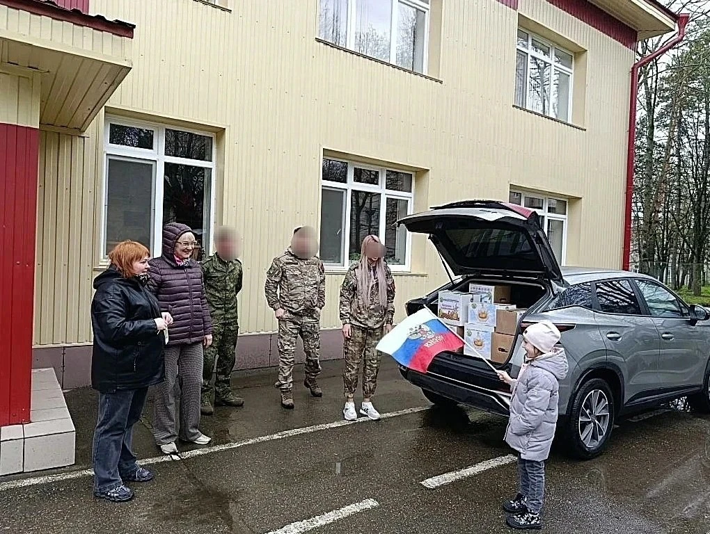 В ессентукском детсаду № 21 «Ёлочка» побывали бойцы 1й штурмовой роты 34й мотострелковой горной бригады В ессентукском детсаду № 21 «Ёлочка» побывали бойцы 1й штурмовой роты 34й мотострелковой горной бригады