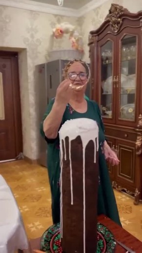 Гигантские куличи испекли на Пасху ставропольские цыгане