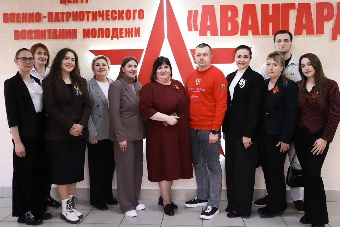 В столице СКФО прошла классная встреча с Героем России, председателем Движения Первых Артуром Орловым В столице СКФО прошла классная встреча с Героем России, председателем Движения Первых Артуром Орловым