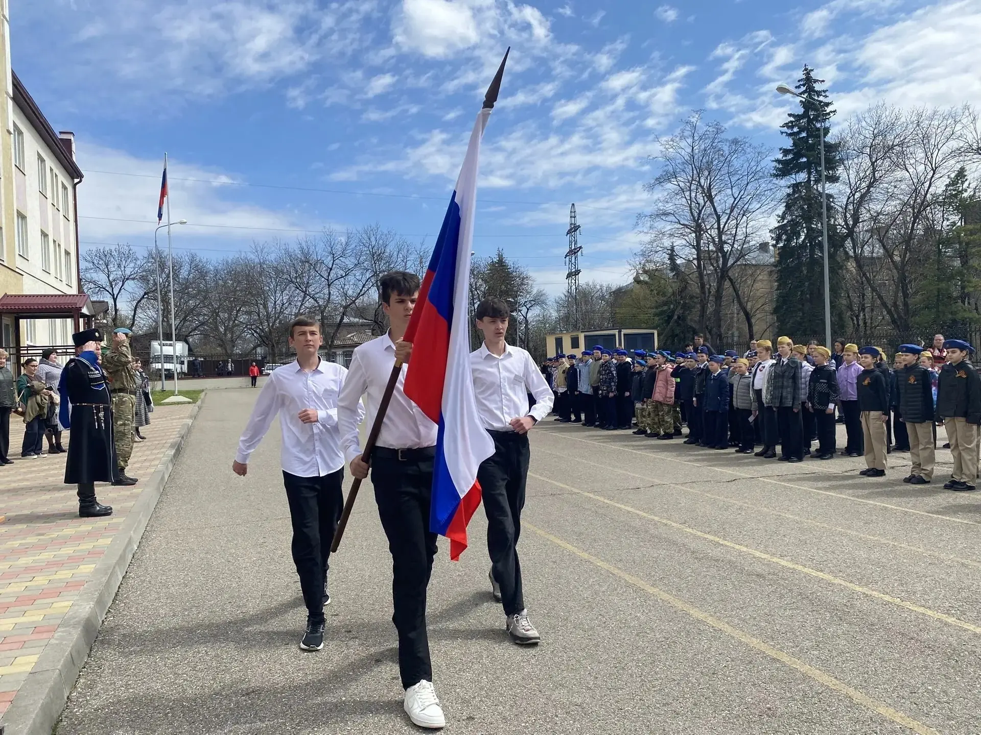 «Зарница 2.0»: младшая группа в действии! «Зарница 2.0»: младшая группа в действии!