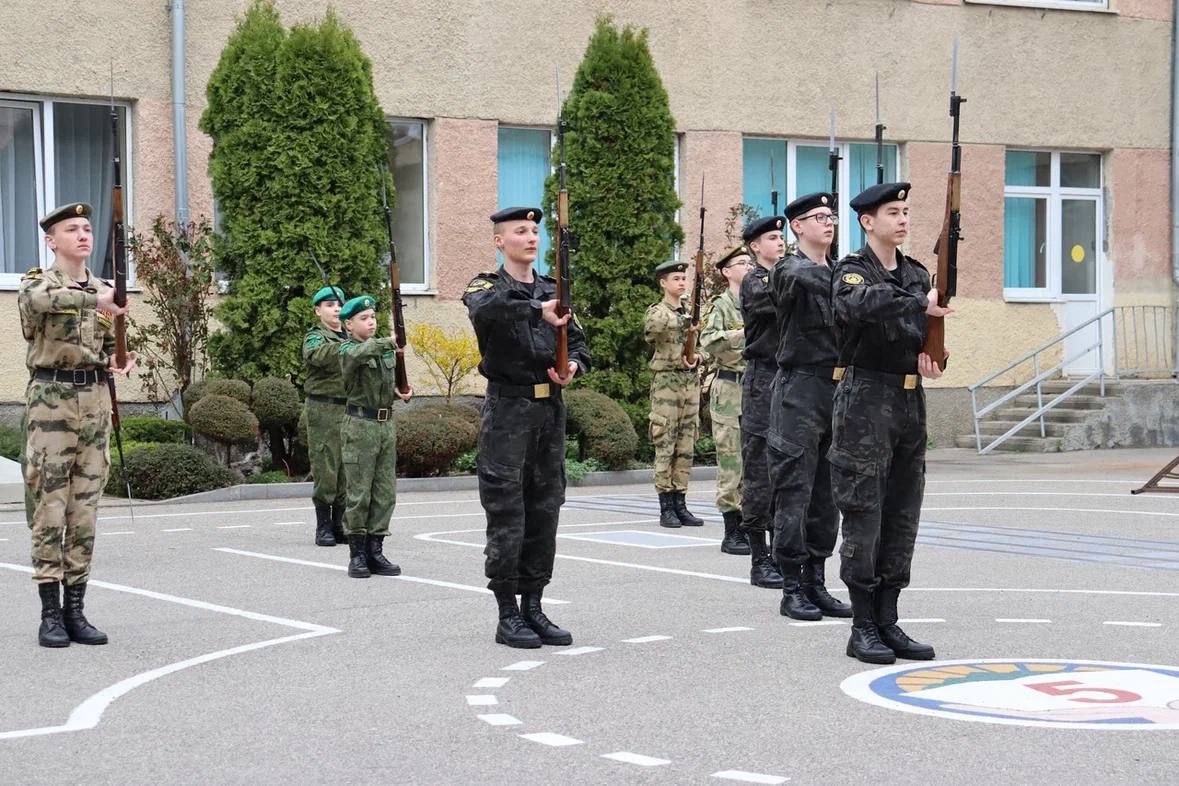 В столице СКФО прошла классная встреча с Героем России, председателем Движения Первых Артуром Орловым В столице СКФО прошла классная встреча с Героем России, председателем Движения Первых Артуром Орловым