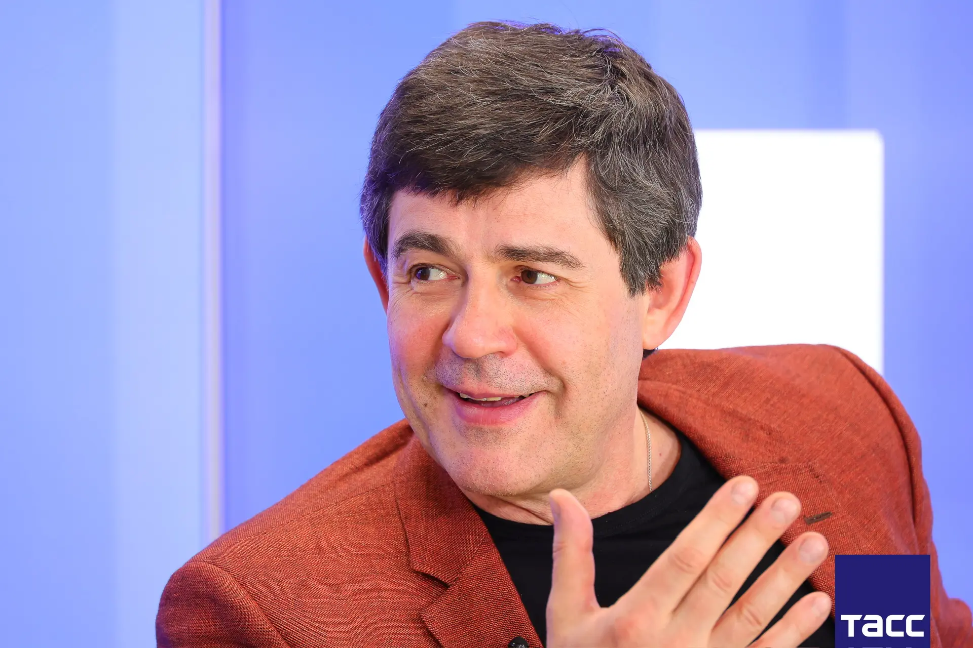 Главное из заявлений, а также фоторепортаж с пресс-конференции в Региональном информационном центре "ТАСС Кавказ", посвященной первым гастролям Центрального академического театра Российской Армии в Пятигорске, которые... Главное из заявлений, а также фоторепортаж с пресс-конференции в Региональном информационном центре "ТАСС Кавказ", посвященной первым гастролям Центрального академического театра Российской Армии в Пятигорске, которые...