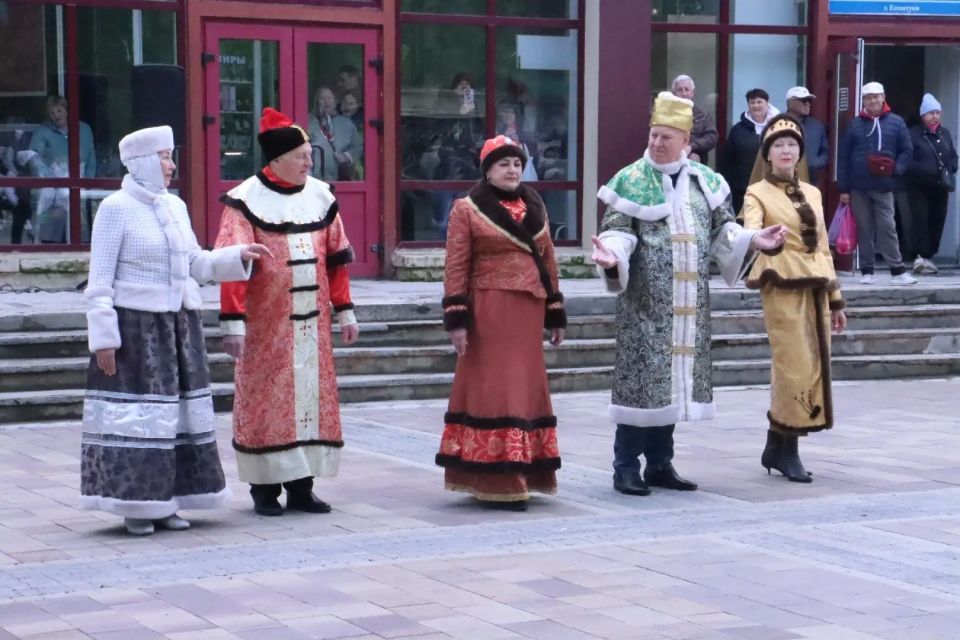 У источника №4 в Лечебном парке прошёл прекрасный концерт в рамках цикла «Весенние Ессентуки»