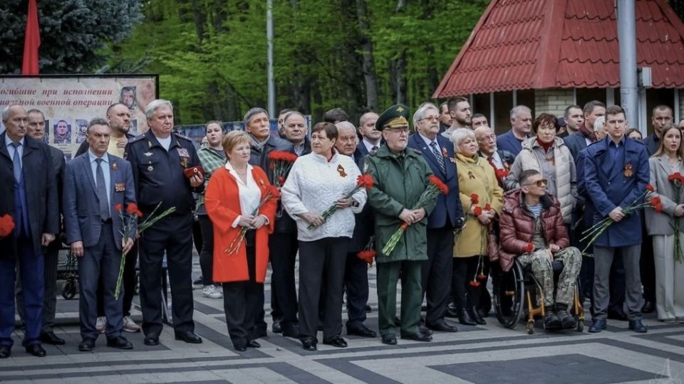 Депутаты городского парламента приняли участие в церемонии открытия обновленной Стены Памяти Депутаты городского парламента приняли участие в церемонии открытия обновленной Стены Памяти