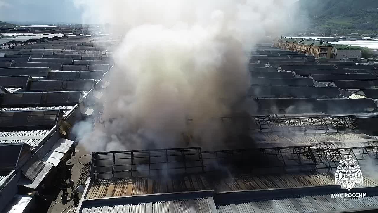 В пожаре на рынке «Лира» пострадала женщина