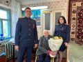 В Георгиевске офицеры СК России поздравили с праздником Великой Победы ветерана Великой Отечественной войны