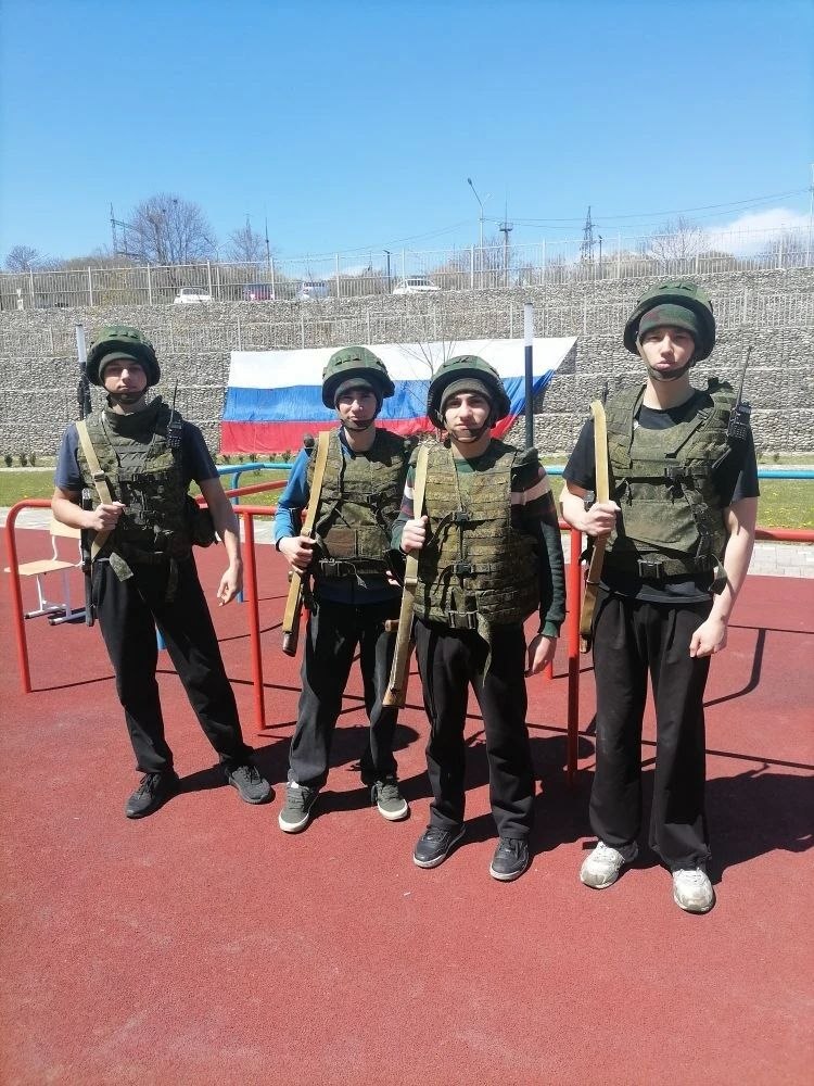ПОЗДРАВЛЯЕМ. 10 мая на главной сцене Комсомольского парка чествовали победителей и призёров городских соревнований ПОЗДРАВЛЯЕМ. 10 мая на главной сцене Комсомольского парка чествовали победителей и призёров городских соревнований