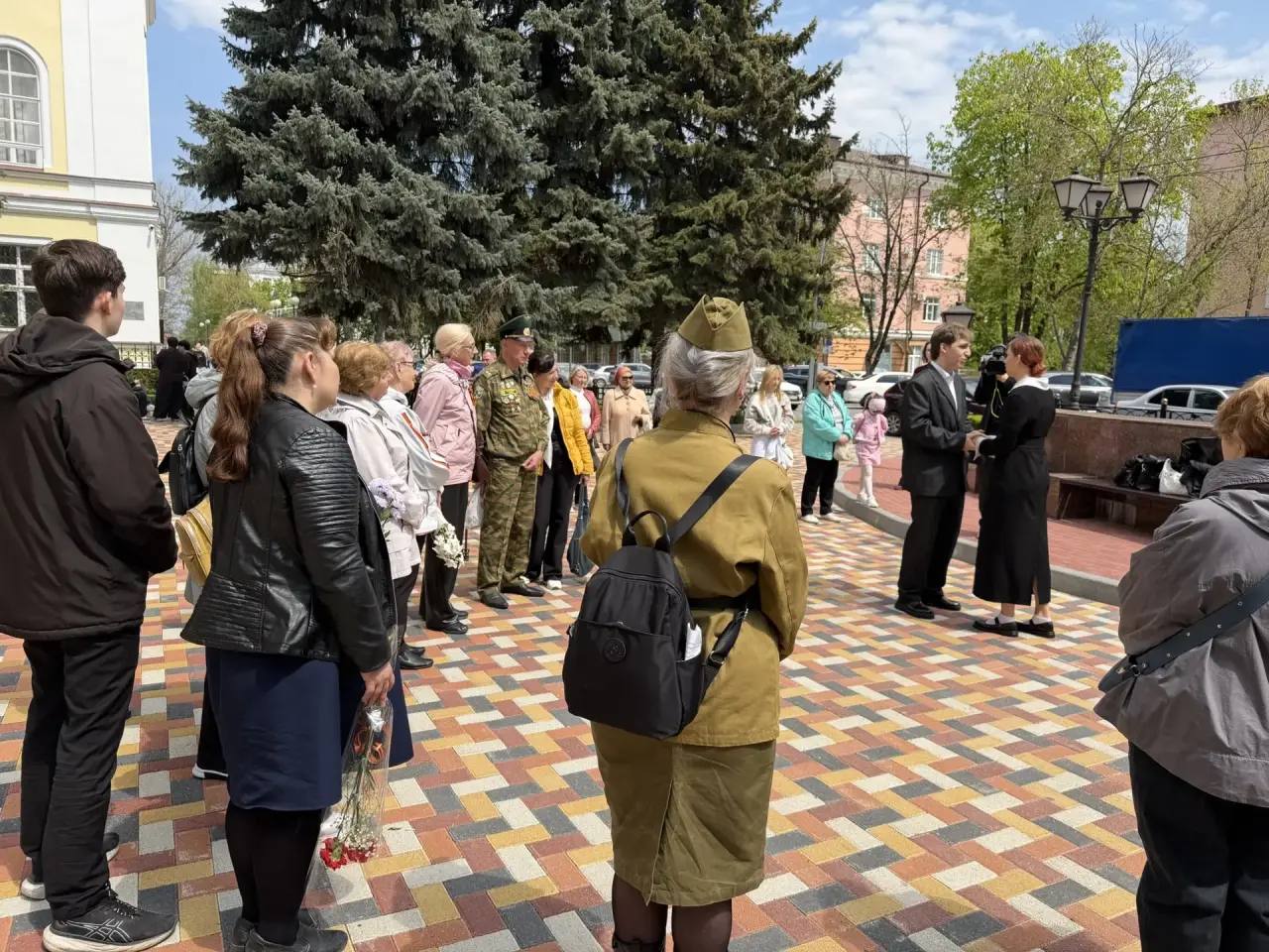 В Ставрополе прошла театрализованная экскурсия «По следам Великой Победы» В Ставрополе прошла театрализованная экскурсия «По следам Великой Победы»