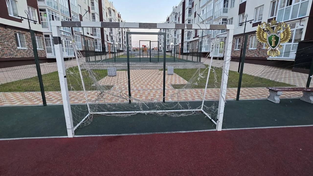 В Михайловске ребёнок едва не погиб на детской площадке