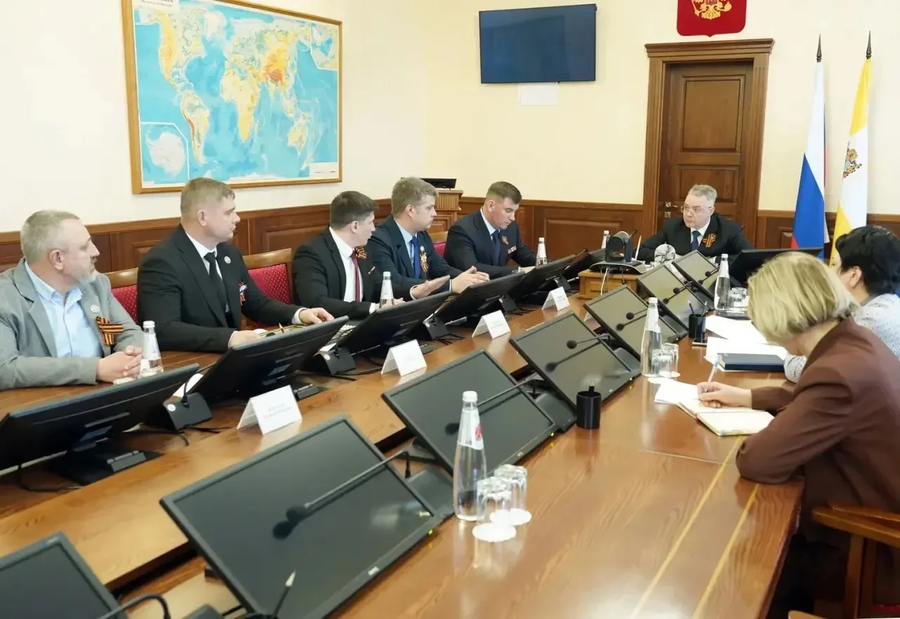 Глава региона Владимир Владимиров встретился с выпускниками краевой кадровой программы «Герои Ставрополья»