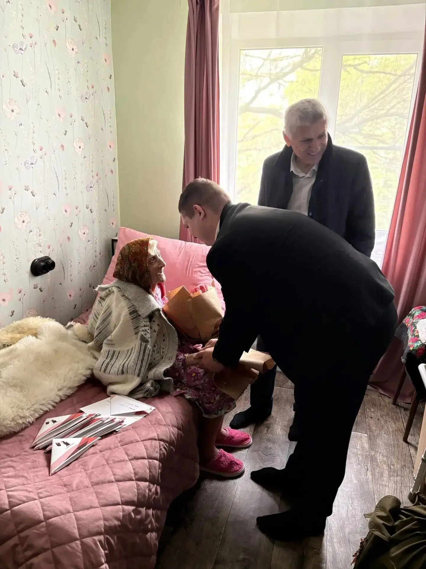 В преддверии Дня Победы депутаты Ставропольской городской Думы побывали в гостях у ветеранов Великой Отечественной войны В преддверии Дня Победы депутаты Ставропольской городской Думы побывали в гостях у ветеранов Великой Отечественной войны