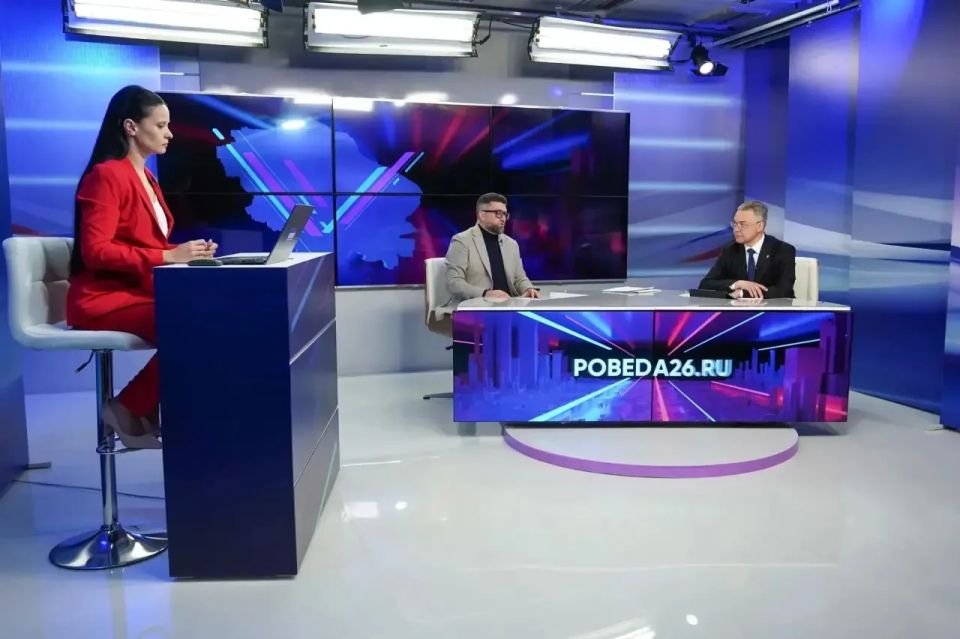 Владимир Владимиров: Завершилась прямая линия. Спасибо всем, кто прислал вопросы Владимир Владимиров: Завершилась прямая линия. Спасибо всем, кто прислал вопросы